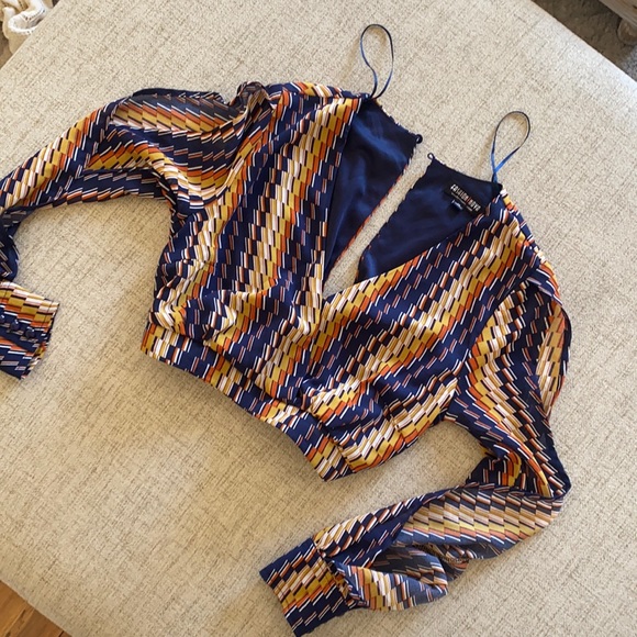 🪞 NEW two piece matching set crop top and tie wide leg pants set - Picture 6 of 11